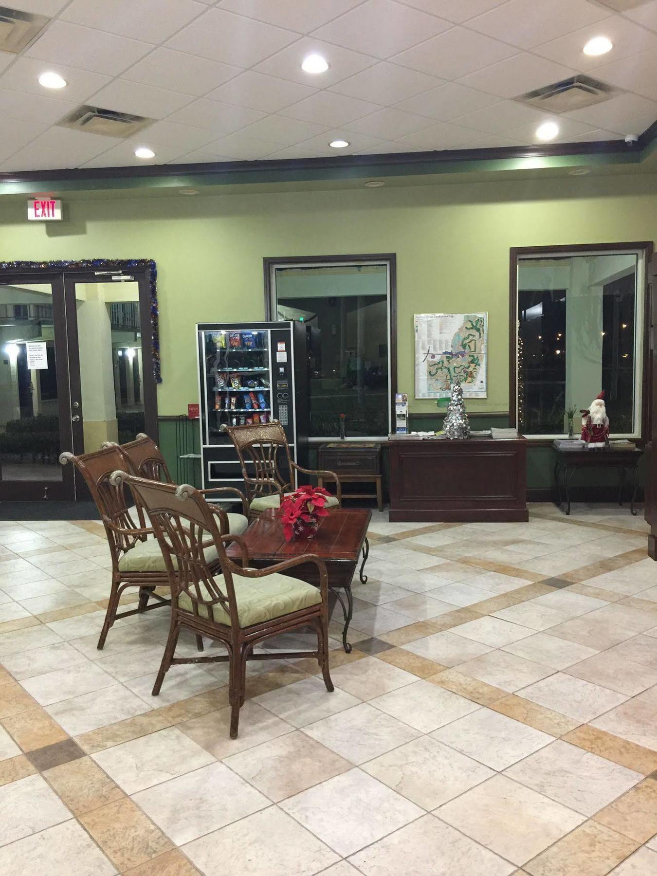 Rodeway Inn Sun City Center المظهر الخارجي الصورة